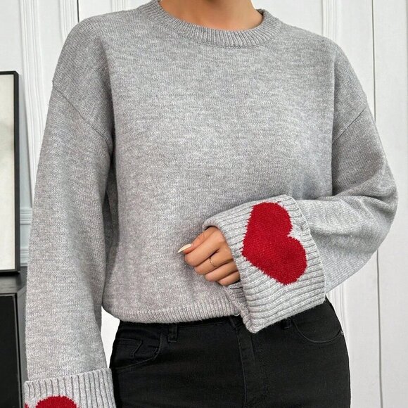 Grey Casual Women's Round Neck Cuff Heart Pattern Sweater - Picture 1 of 6